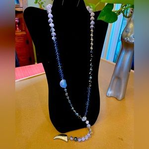 NWOT beaded and rhinestone necklace